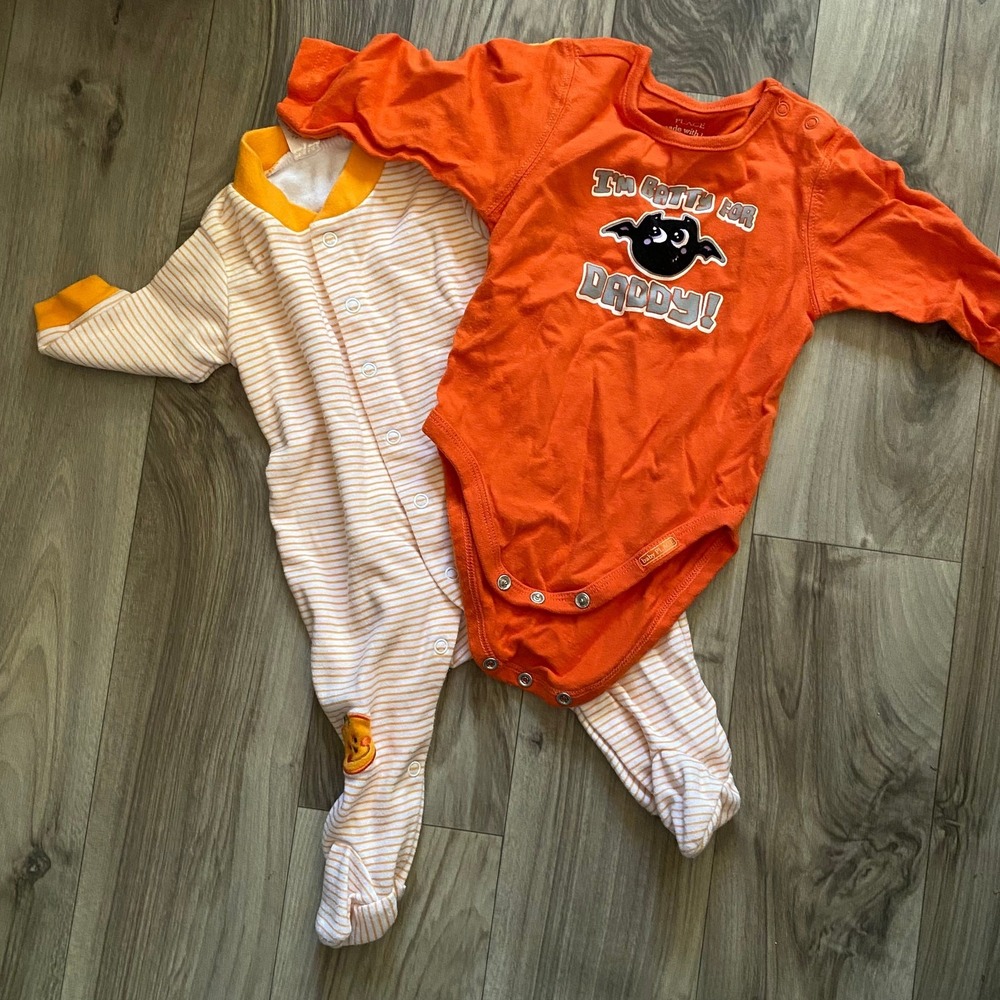 Baby Gear Childrens Place Halloween Set 0-3M Orange Bat Pumpkin Excellent Lot